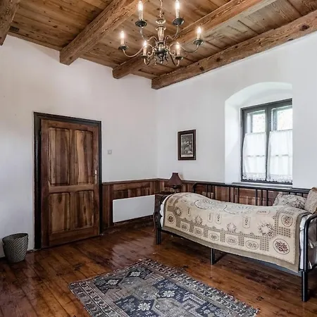 Diszeli Kuria Apartamento