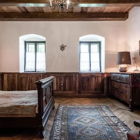 Diszeli Kuria Apartament *